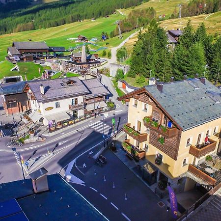 Chalet Mottolino Aparthotel Livigno Exterior photo